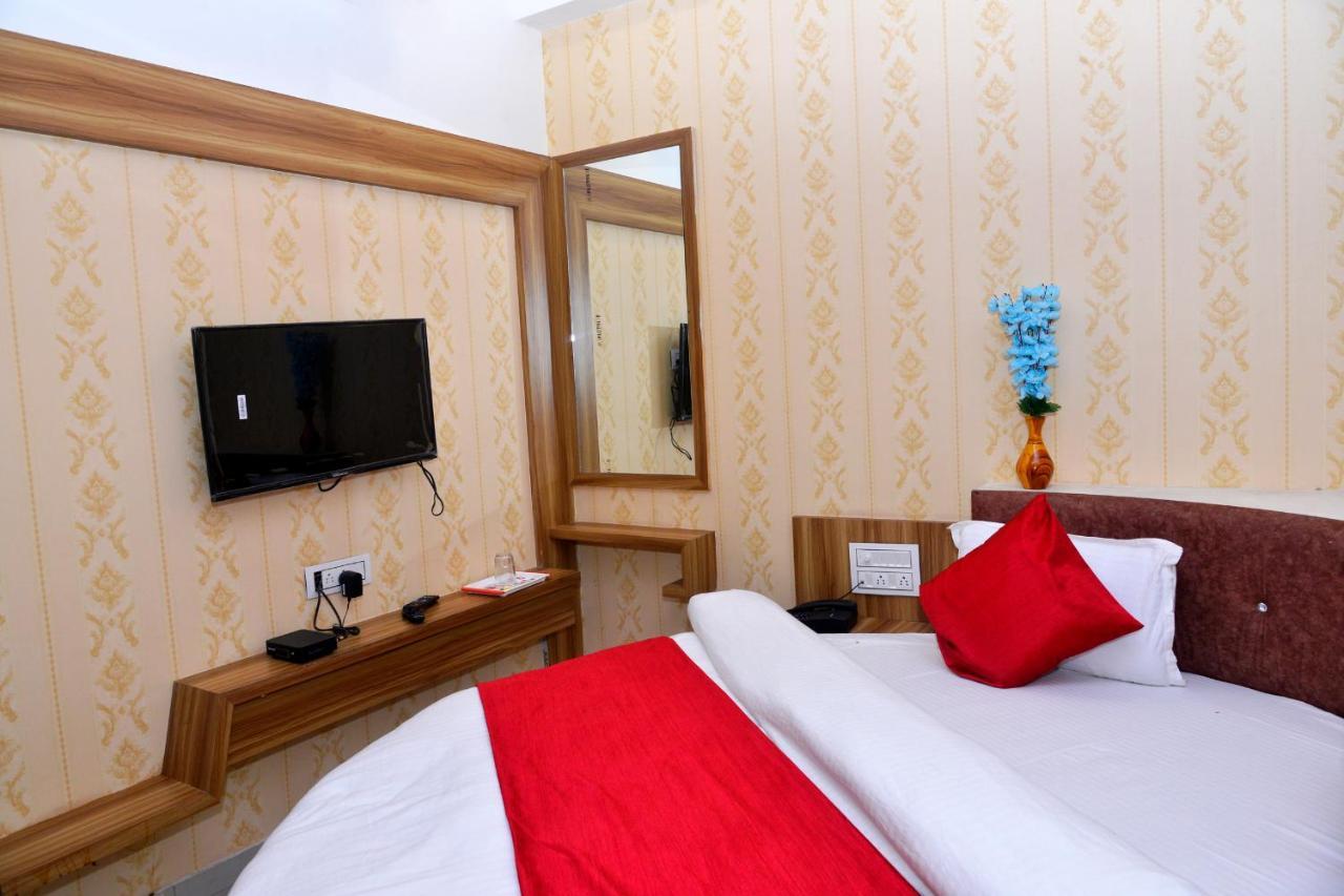 Hotel Asopalav Ґандінаґар Екстер'єр фото